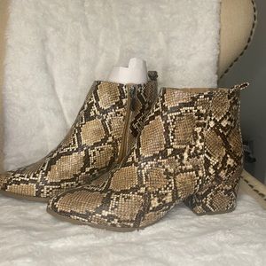 Snake Pattern Boots